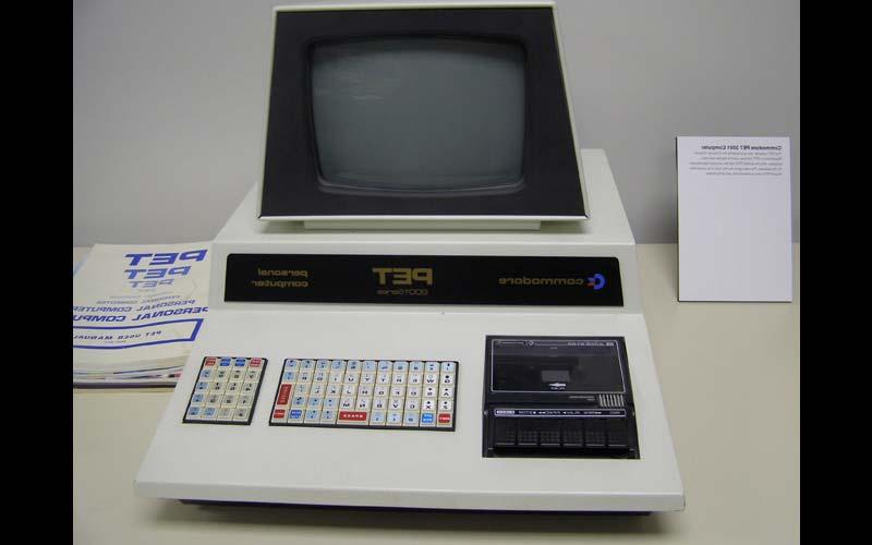Commodore PET 2001系列(1977)|全国网赌正规平台计算机科学系于1977年购买Commodore PET用于教师教育. (由Jean Jennings Bartik计算机博物馆提供)