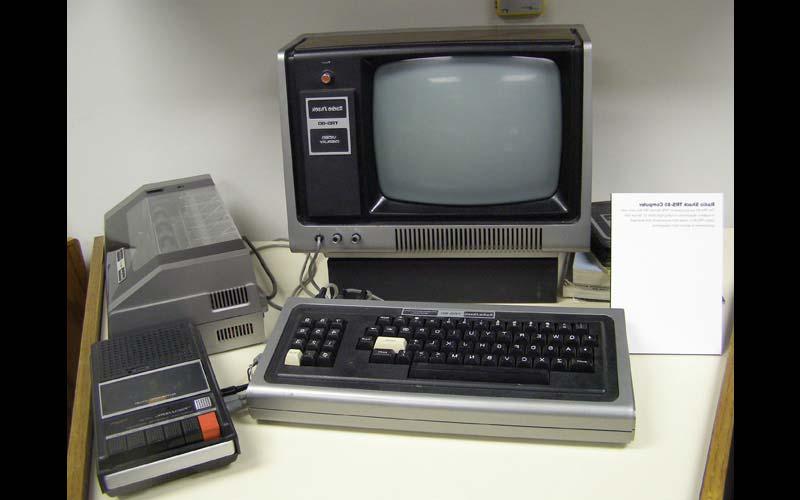 Radio Shack TRS-80 (1978) | TRS-80被用于西北的农业部门, 主要用于创建农场管理电子表格. (由Jean Jennings Bartik计算机博物馆提供)
