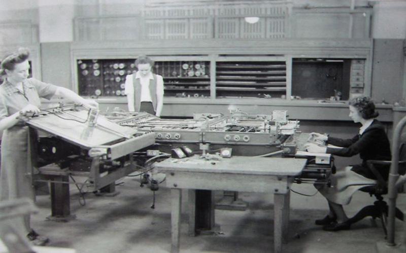 Jean's friend Kay at the Moore School of Engineering | Left: Kay McNulty Mauchly Alyse Snyder, and Sis Stump operate the differential analyzer in the basement of the Moore School of Electrical Engineering, University of Pennsylvania, Philadelphia, Penn.  The differential analyzer was a mechanical analog computer used extensively in the assembly of artillery firing tables prior to the invention of the ENIAC. A differential analyzer was shown in operation in the 1951 film When Worlds Collide. (U.S. Army photo from the archives of the ARL Technical Library)