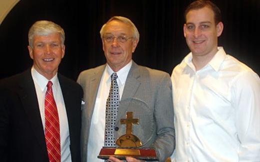Tjeerdsma was the recipient of the 2008 Grant Teaff Lifetime Achievement Award, presented by the Fellowship of Christian Athletes at the AFCA Convention on January 14. Tjeerdsma' was named the AFCA Division II Coach of the Year for 2008.